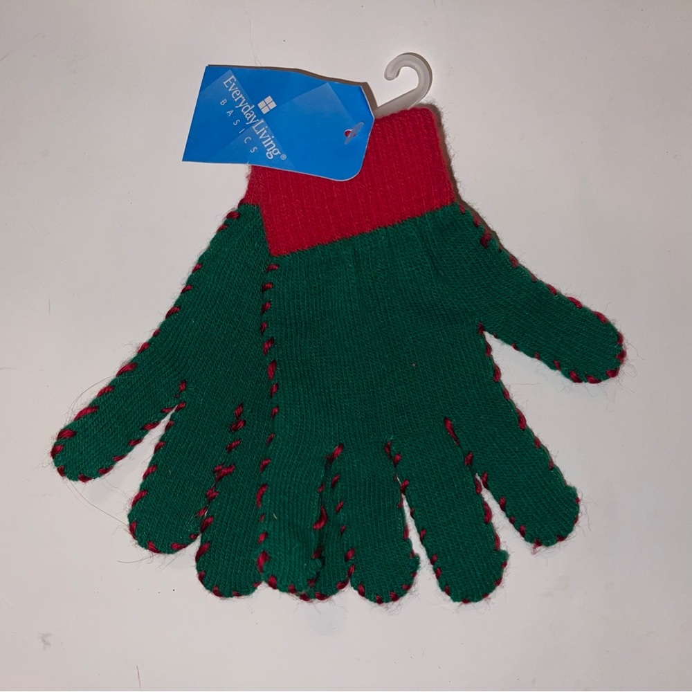 Women’s Everyday Living Basics Green & Red Gloves, One Size